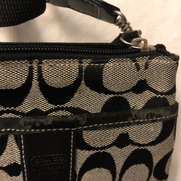 Coach Crossbody - Picture 2 of 6